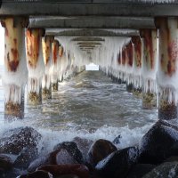 Море, волны, сосульки :: Рита Симонова Море, волны, сосульки :: Рита Симонова