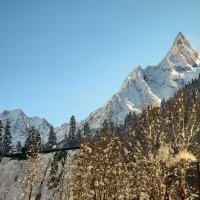 Лазурь небесная смеется :: Римма Волченко