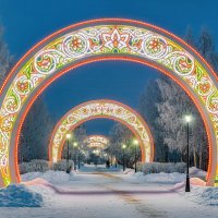 Ухта. Яблоневая аллея зимой. Новые световые арки :: Николай Зиновьев