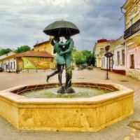 Фонтан «Пара под зонтом» или Фонтан Влюблённых :: Андрей K.