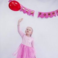 С шариком :: Валерия .