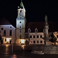 Вечер в Братиславе ..Главная Площадь :: Татьян@ Ивановна