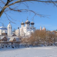 Невероятный вид на Успенский Трифонов монастырь :: Анастасия Логинова