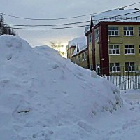 Нагребли сугробище коммунальщики! :: Владимир