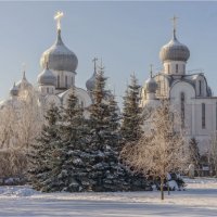 Храмовый комплекс на Пискарёвском проспекте. :: Александр Максимов