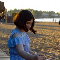 Как песок сквозь пальцы... :: Александра В.