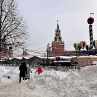 Трудный путь к аттракционам. :: Татьяна Помогалова