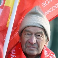 23 февраля на Театральной :: Михаил Бибичков