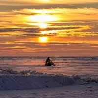 Закат на озере :: Виктор Желенговский