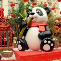 Милая панда на Манежной площади. :: Татьяна Помогалова