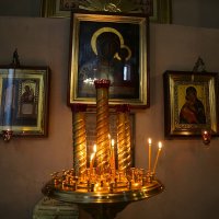 Свечи перед иконой :: Танзиля Завьялова