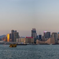 Зимний вечер в Гонконге. :: Сергей Фомичев