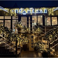 Кафе на берегу моря. :: Валерия Комова