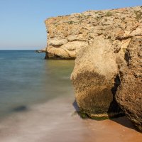 Мелодия тишины в бухте Новикова :: Игорь Сарапулов