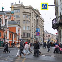 Городская Зарисовка :: юрий поляков