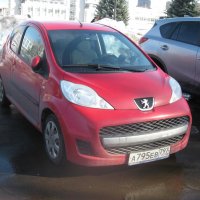 Красный "Пежо" :: Дмитрий Никитин Красный "Пежо" :: Дмитрий Никитин