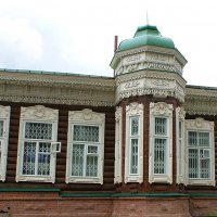 Памятник деревянного зодчества. Дом Бузолина :: Галина Нестратова