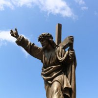 На лестнице Фарного костёла :: Ольга На лестнице Фарного костёла :: Ольга