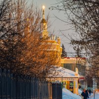 Блеск крестов храма. :: Михаил Курзанцев