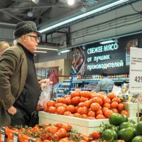 Зарисовка из ТЦ :: юрий поляков