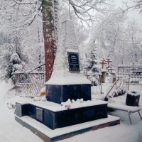 Зимний день на погосте :: Сергей Кочнев