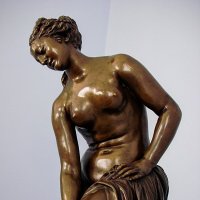 «Венера, снимающая сандалию» , фрагмент :: Анатолий Колосов