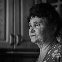 Бабушка Зина :: Артём Евтюхов Бабушка Зина :: Артём Евтюхов