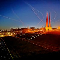 Вид на площадь Победы :: Vladimir Semenchukov