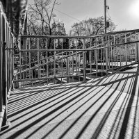 Не доходя до храма :: Eugene *