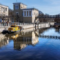 Жёлтый катер :: Eugene *