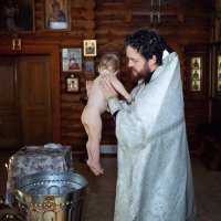 Крещение младенца :: Лилия .