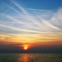 Летний закат в Северном море :: В.И 