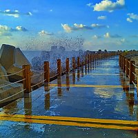 ВОЛНОЛОМ   В   ГЕРЦЛИИ :: Анатолий Малобродский