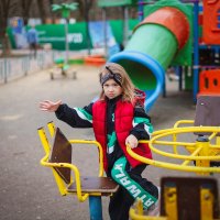 Главшпан на детской площадке :: Артём Евтюхов Главшпан на детской площадке :: Артём Евтюхов