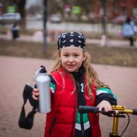 хочешь попить из моей новой, крутой бутылки?) :: Артём Евтюхов хочешь попить из моей новой, крутой бутылки?) :: Артём Евтюхов