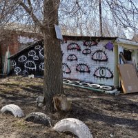 Гараж с глазами :: Татьяна Машошина