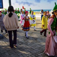 Шествие :: Анатолий Чикчирный