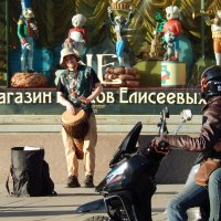 Барабанщик на Невском проспекте :: Магомед . Барабанщик на Невском проспекте :: Магомед .