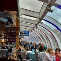 На кораблике, да по Москва- реке. :: Любовь 