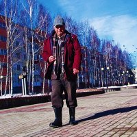 Апрель...По проспекту Комсомольцев! :: Владимир 