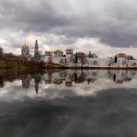 Хмурый апрель :: Александр Чеботарь