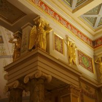 в здании Нового Эрмитажа :: zavitok *