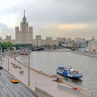 вдоль Москвы реки... :: Andrey Bragin 