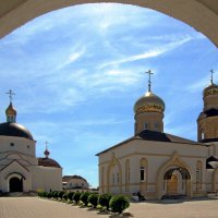 Храмы монастыря :: Сергей Карачин