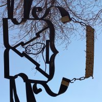 Еще недопоказанное в марте :: Андрей Лукьянов