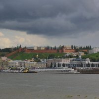 Нижний Новгород в ненастную погоду :: Александр Сивкин