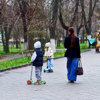 В парке :: Юрий Гайворонскiий