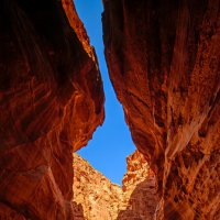 Каньон Эль-Сик. Место съемки фильма "Индиана Джонс и последний крестовый поход". Петра. Ио :: Павел Сытилин