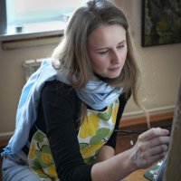 "Увлеклась. Творчество"© :: Владимир Макаров "Увлеклась. Творчество"© :: Владимир Макаров