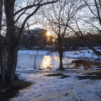 Закат в городе :: Александр Синдерёв